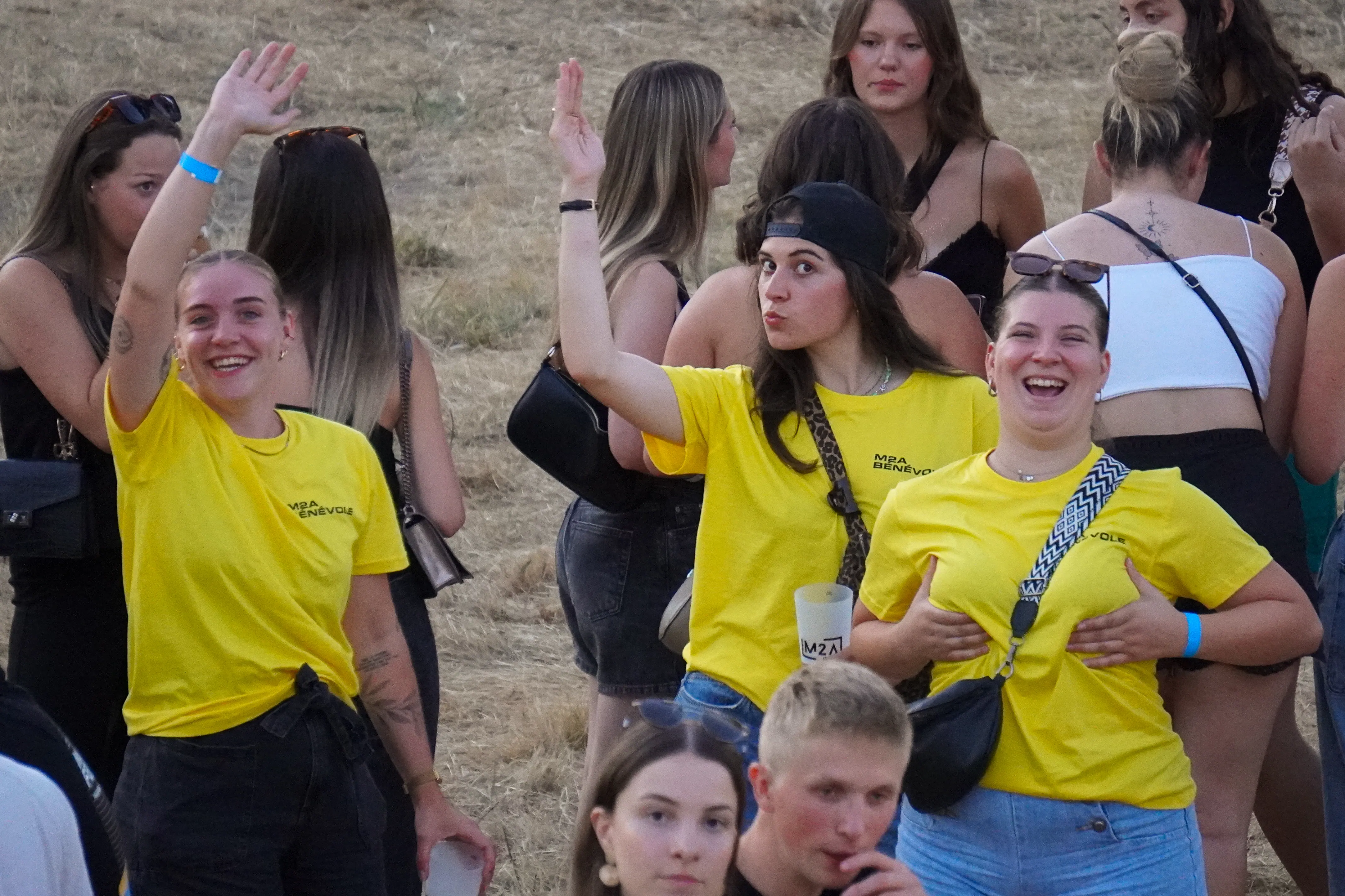 Groupe de bénévoles du M2A Festival sur le festival